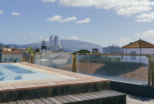 Dachterrasse des Hotel Talisman auf den Azoren